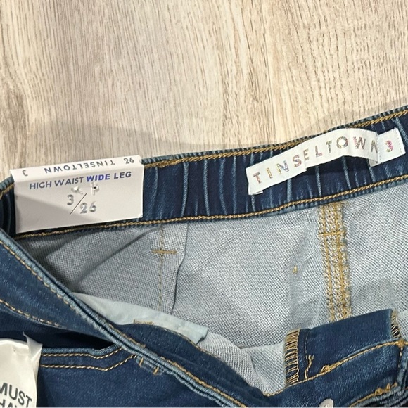 NWT Tinseltown Cargo Wide Leg Jeans Blue Denim Elastic Waist Juniors Size 3/26” - Picture 2 of 10